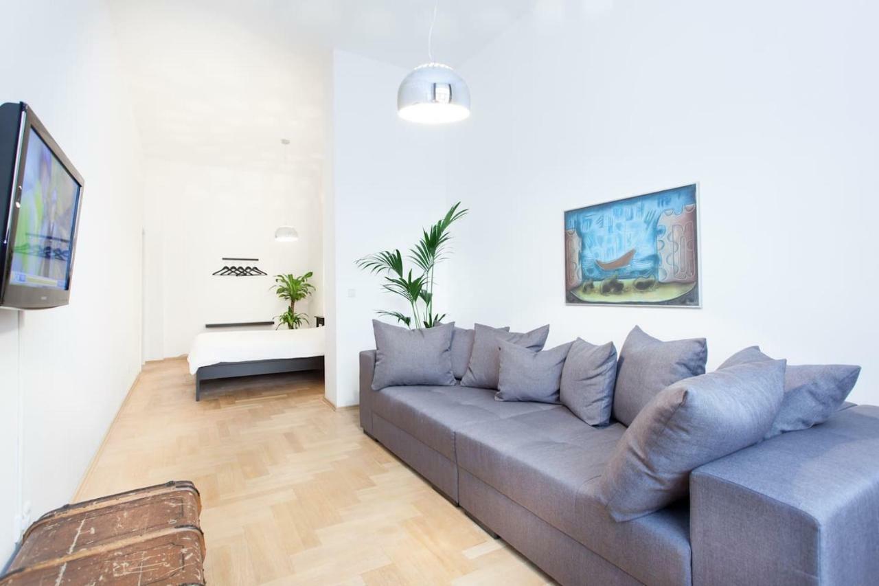 Labyrinth Apartment Berlin Exterior foto