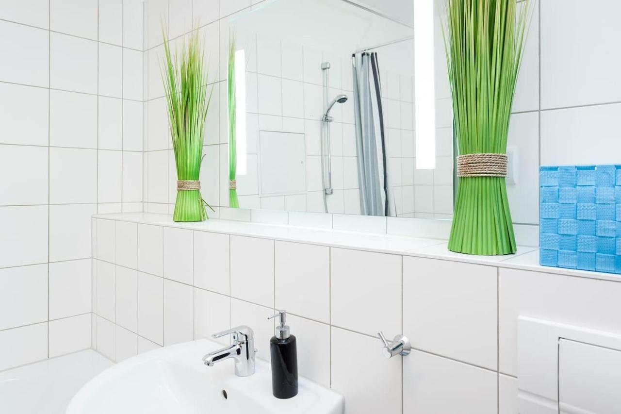 Labyrinth Apartment Berlin Exterior foto