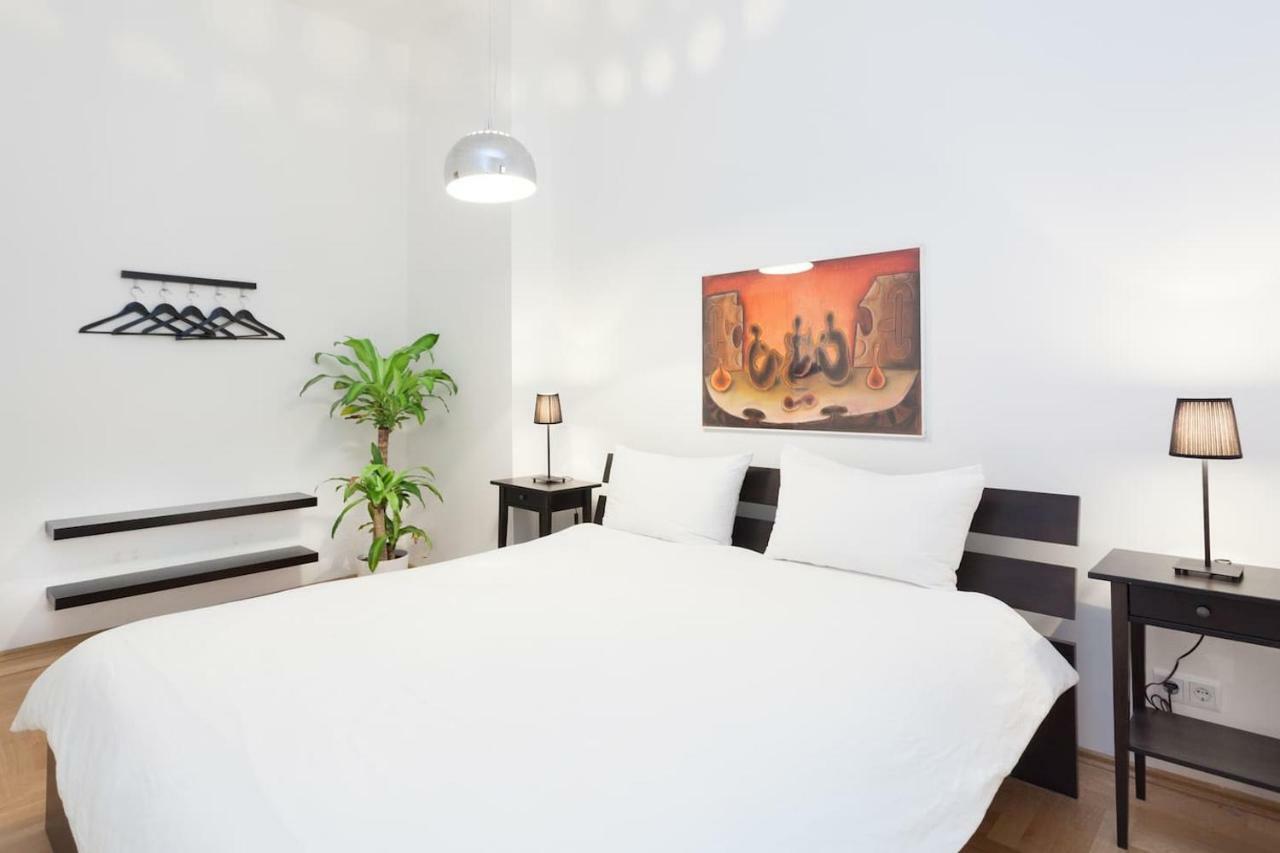 Labyrinth Apartment Berlin Exterior foto