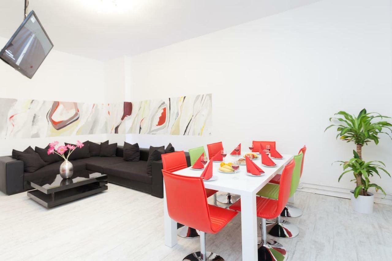 Labyrinth Apartment Berlin Exterior foto